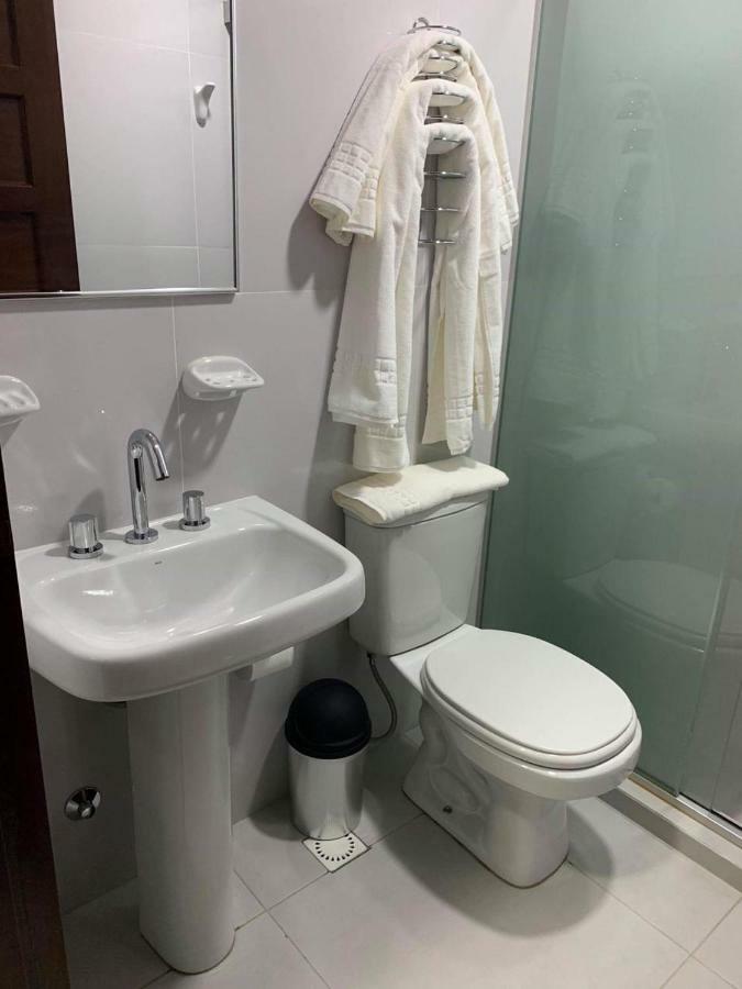 Ah Hotel Santa Cruz de La Sierra Ngoại thất bức ảnh