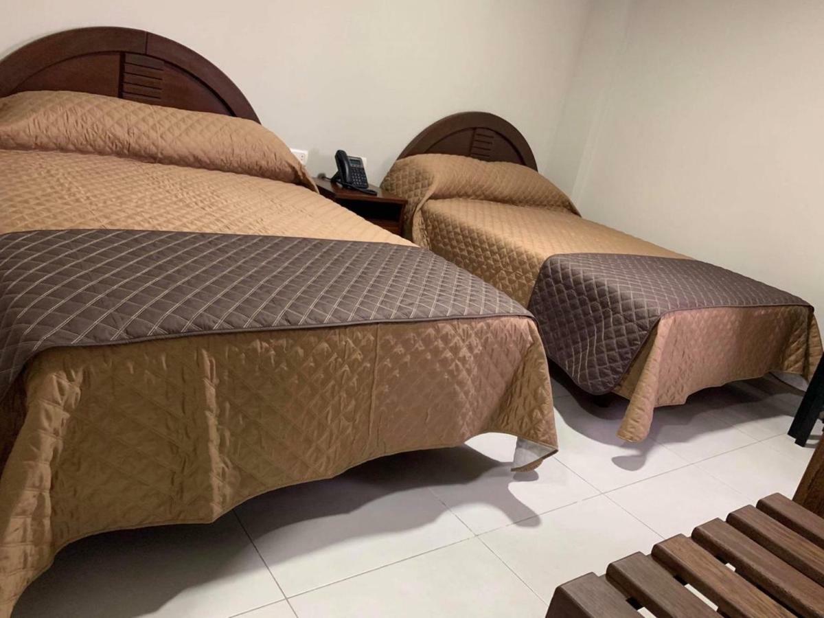 Ah Hotel Santa Cruz de La Sierra Ngoại thất bức ảnh