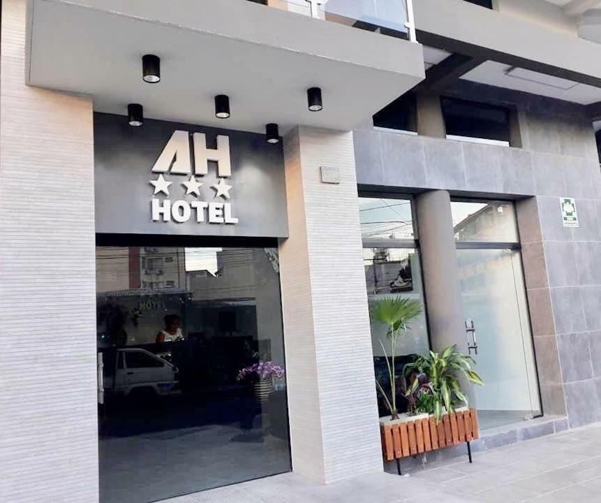 Ah Hotel Santa Cruz de La Sierra Ngoại thất bức ảnh
